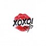 Termo con XOXO y beso